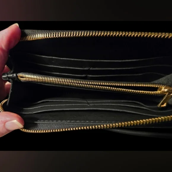 Portland Leather Goods Smooth Black Accordion Wallet - Picture 6 of 8